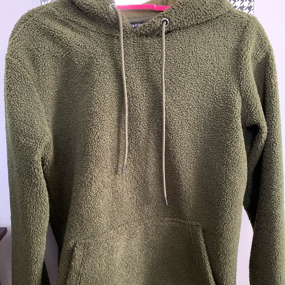 Men’s XS Olive Green pull over hoodie